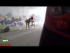 Смотреть видео как ебуца на улице
