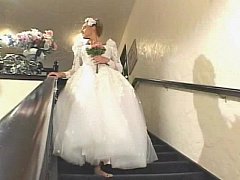 Порно видео невеста и жених на свадьбе сосуца
